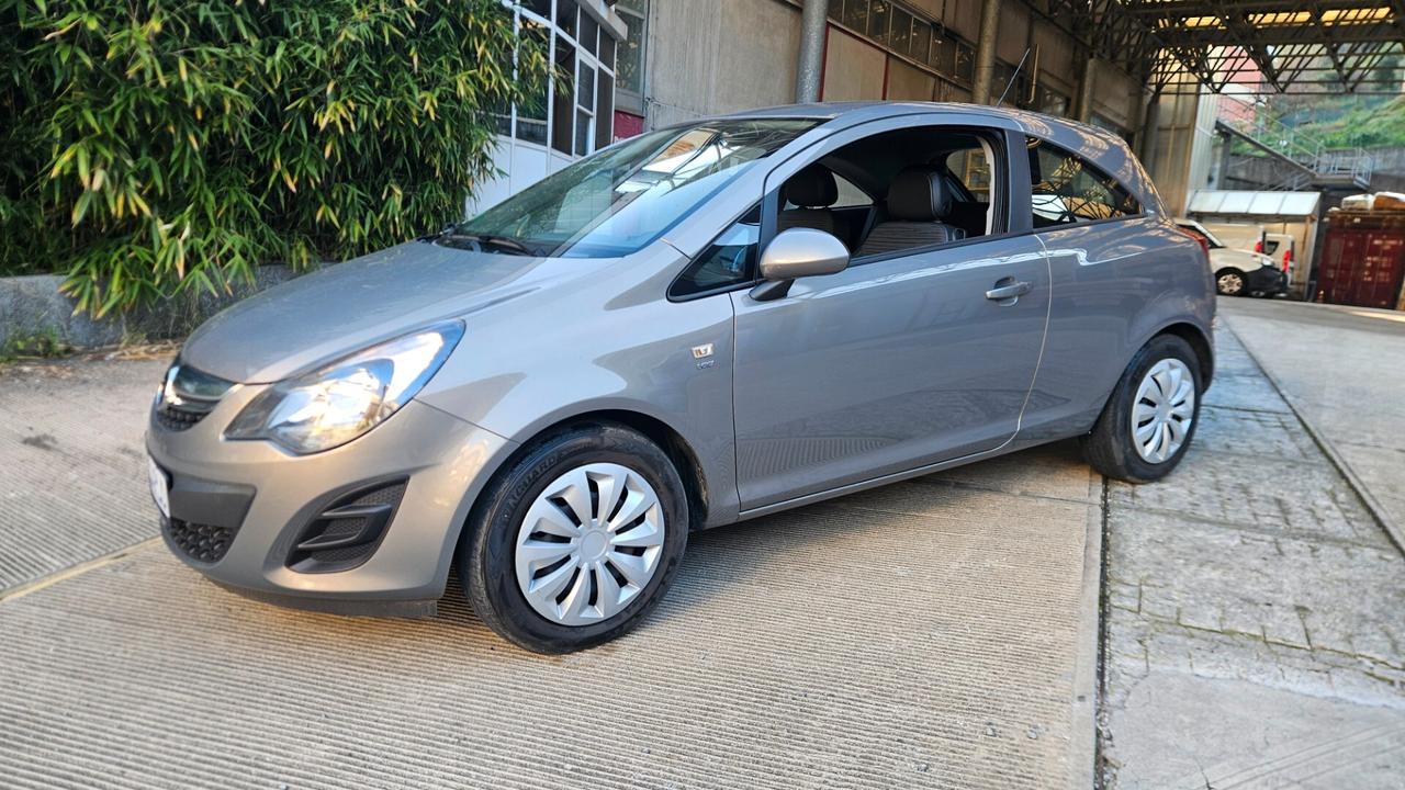 Opel Corsa 1.2 3 porte Edition