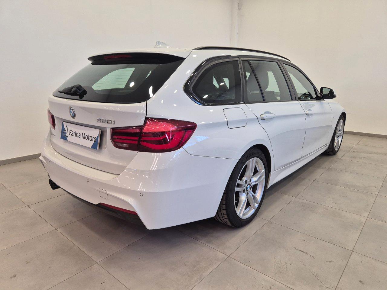 BMW 320 i Touring Msport auto - UNIRPOPRIETARIO - Cruise/Lim - Sens. park.