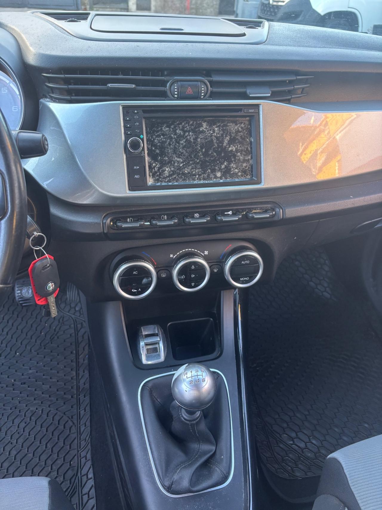 Alfa Romeo Giulietta 1.6 JTDm-2 105 CV