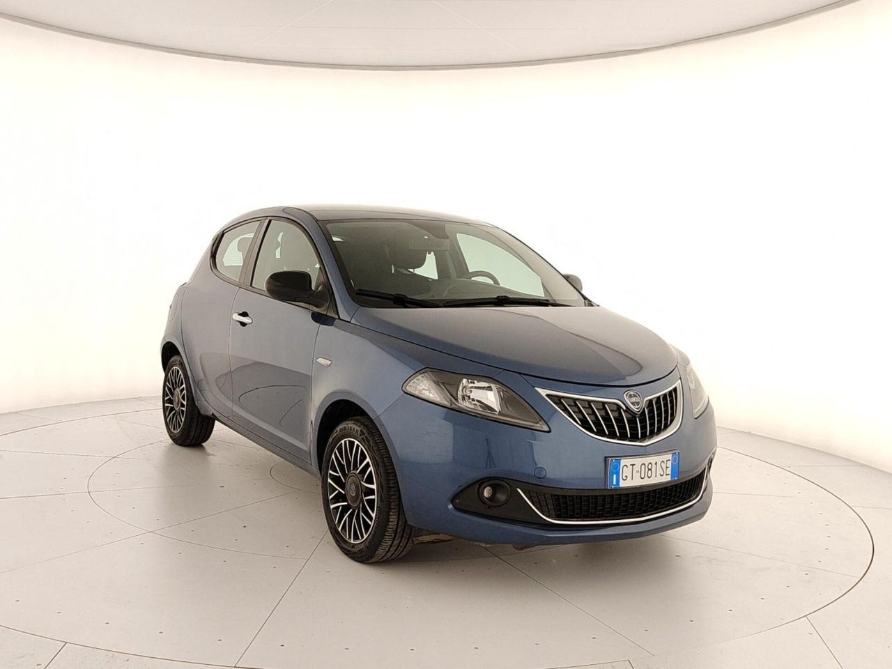 Lancia Ypsilon 1.0 FireFly 5 porte S&S Hybrid Platino