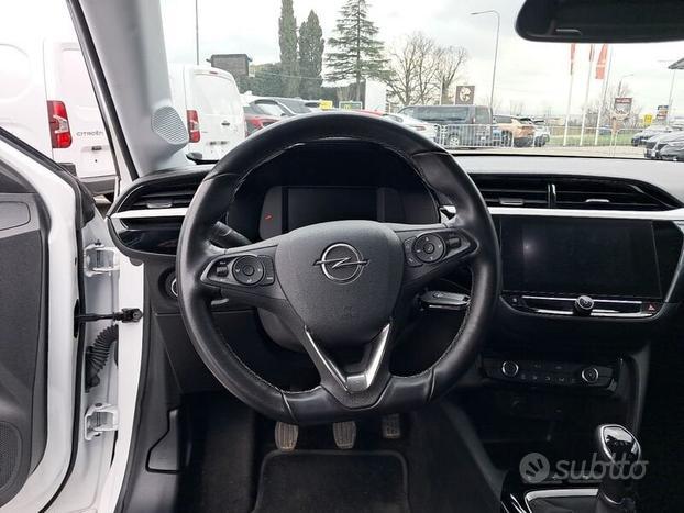 Opel Corsa 1.2 Design & Tech