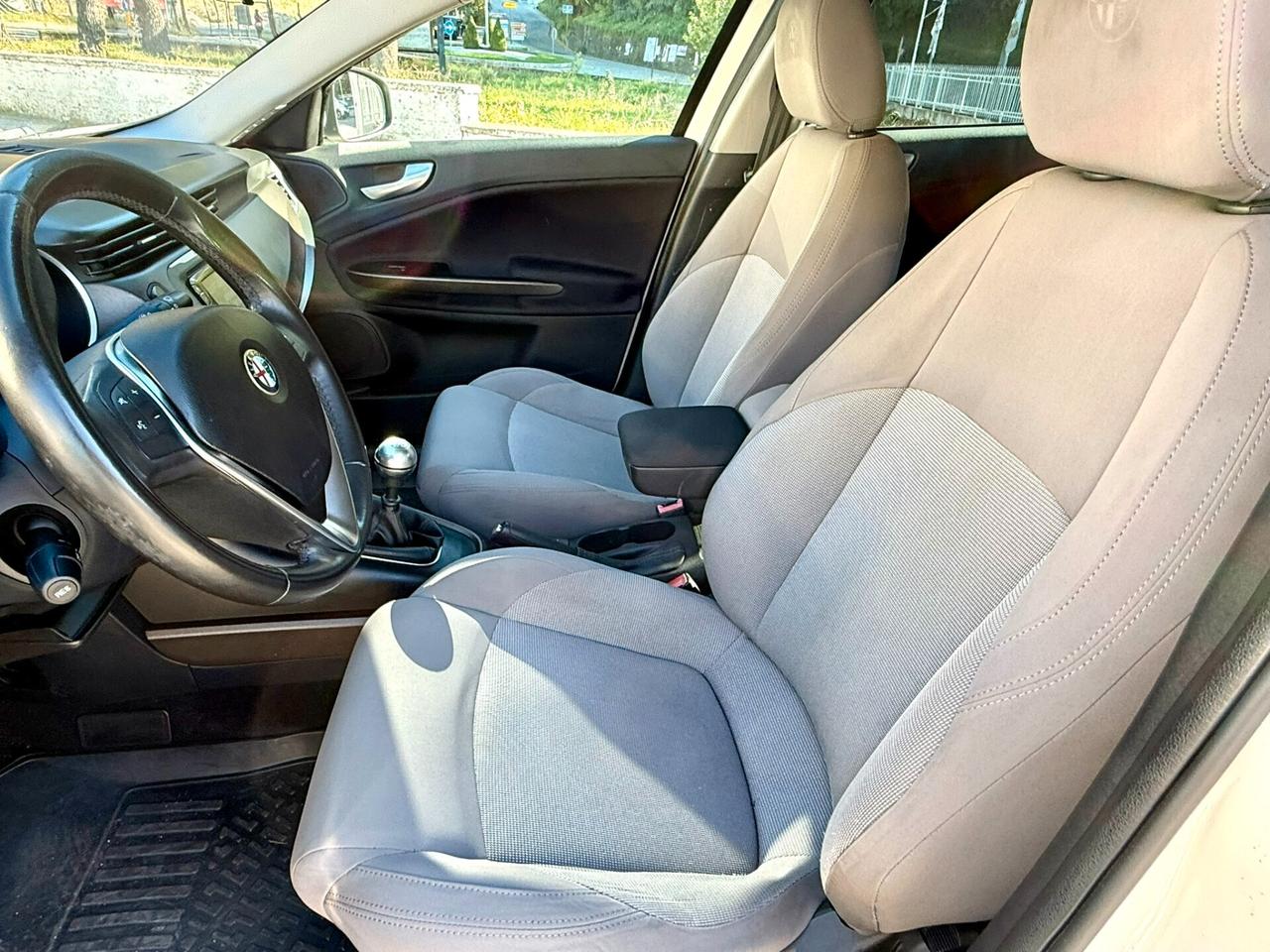 Alfa Romeo Giulietta 1.6 JTDm-2 105 CV Exclusive