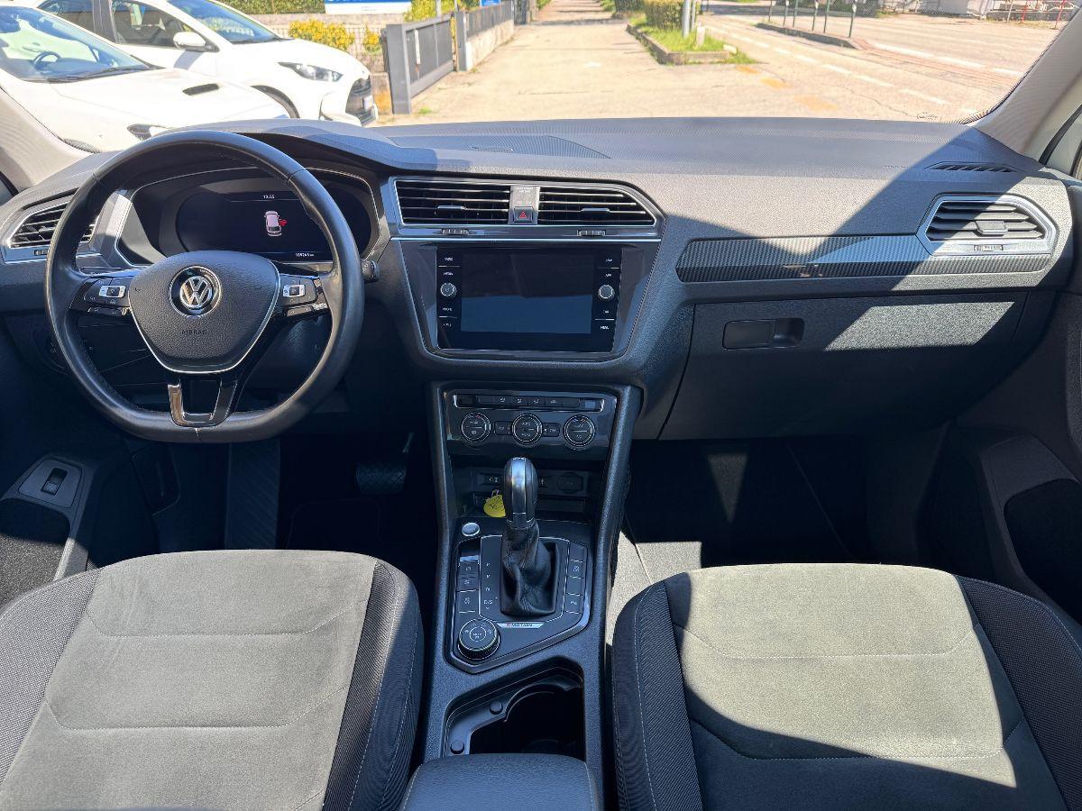 VOLKSWAGEN - Tiguan - 2.0 TDI DSG 4MOTION R-LINE