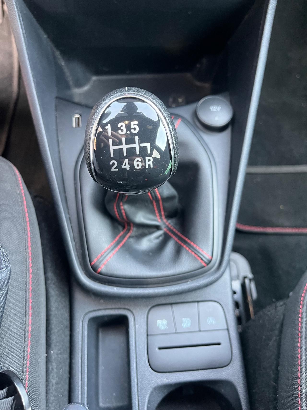 Ford Fiesta 1.0 Ecoboost Hybrid 125 CV 5 porte ST-Line