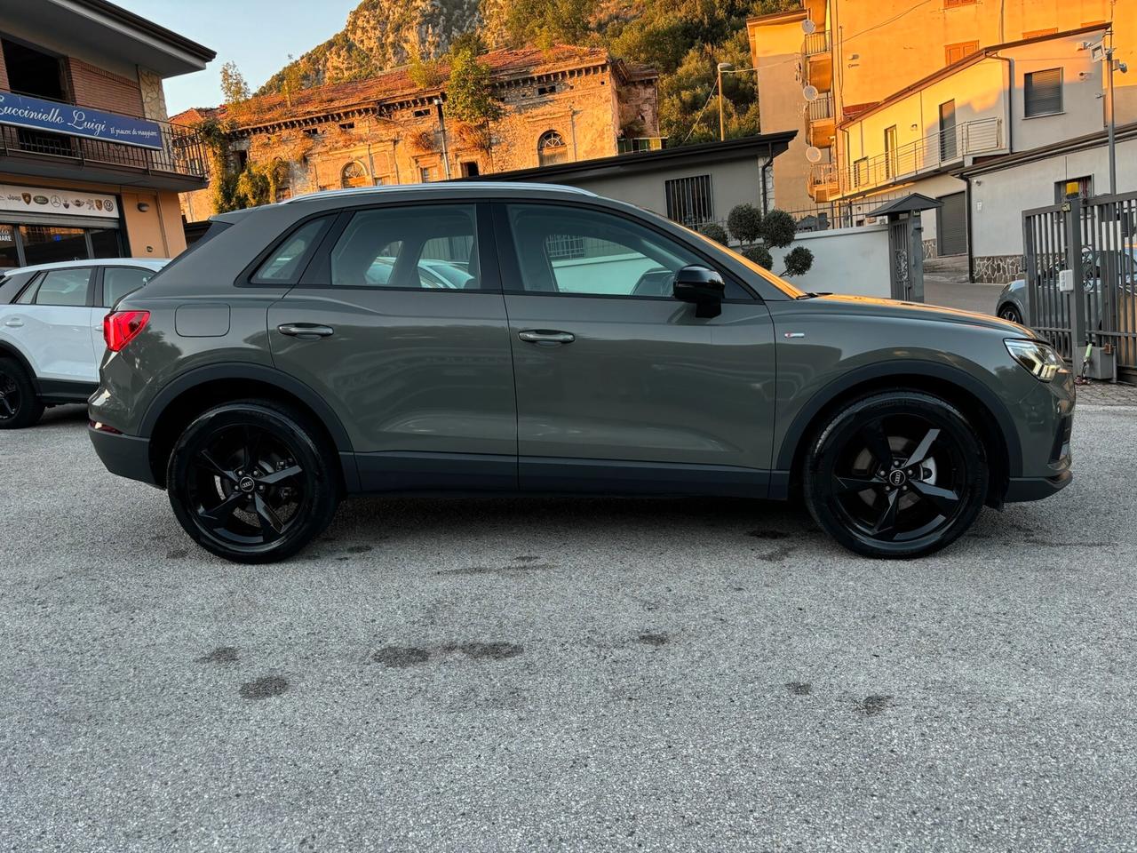 Audi Q3 35 TDI S-TRONIC 150 CV SPORT- FULL-TETTO-LED-MATRIX-MY 22