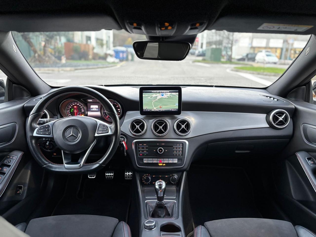 Mercedes-benz CLA 180D AMG Shooting Brake Premium