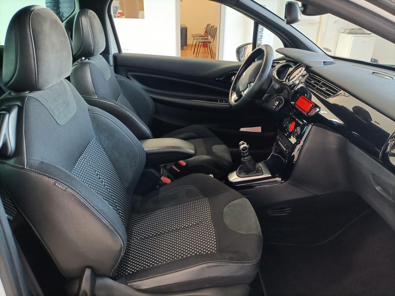 Ds DS3 3 1.6 THP 155 Sport Chic 03/2011