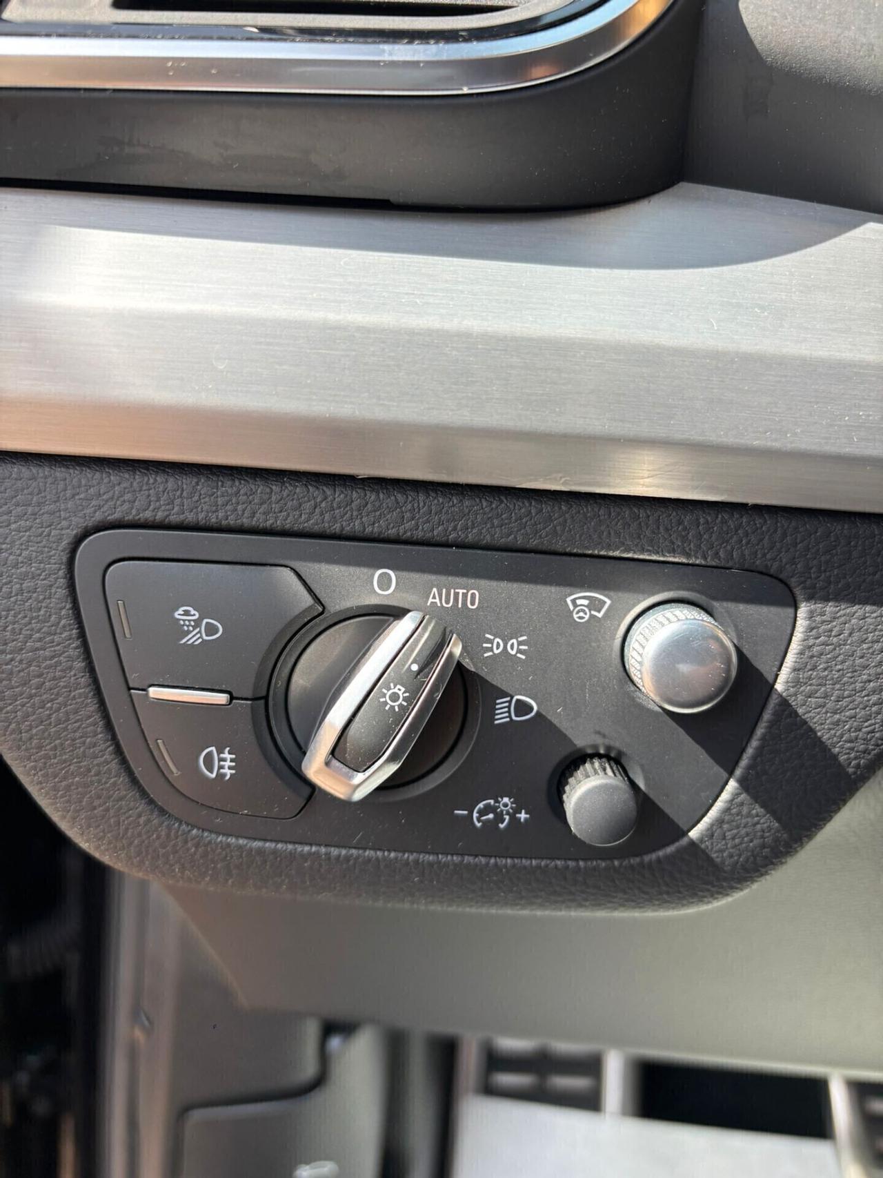 Audi Q5 SPB 40 TDI quattro S tronic line//