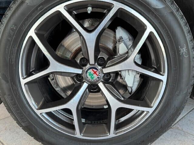 Alfa Romeo Stelvio 2.0 Turbo 280 CV AT8 Q4 Ti