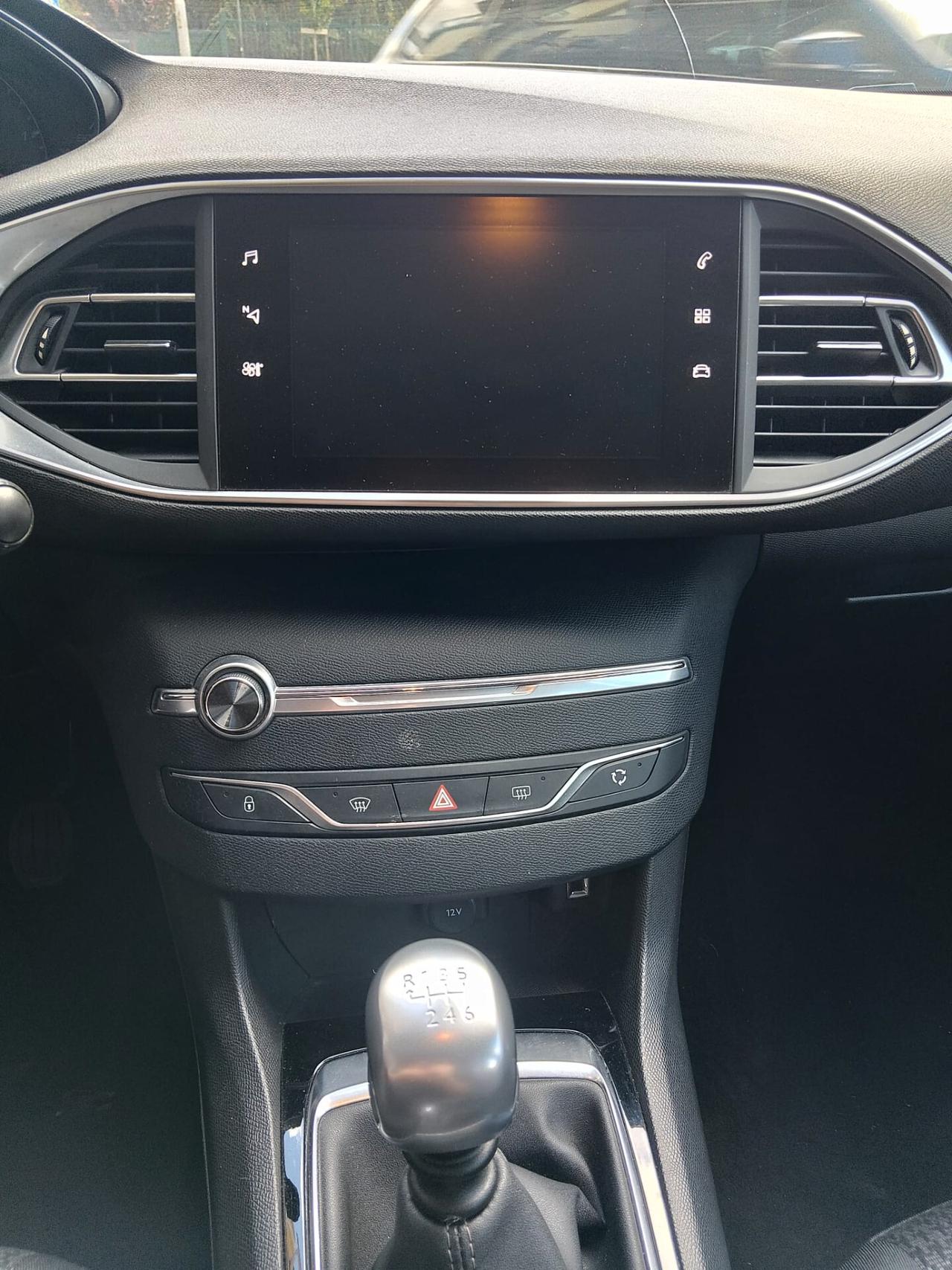 Peugeot 308 BlueHDi 130 S&S SW Tech Edition