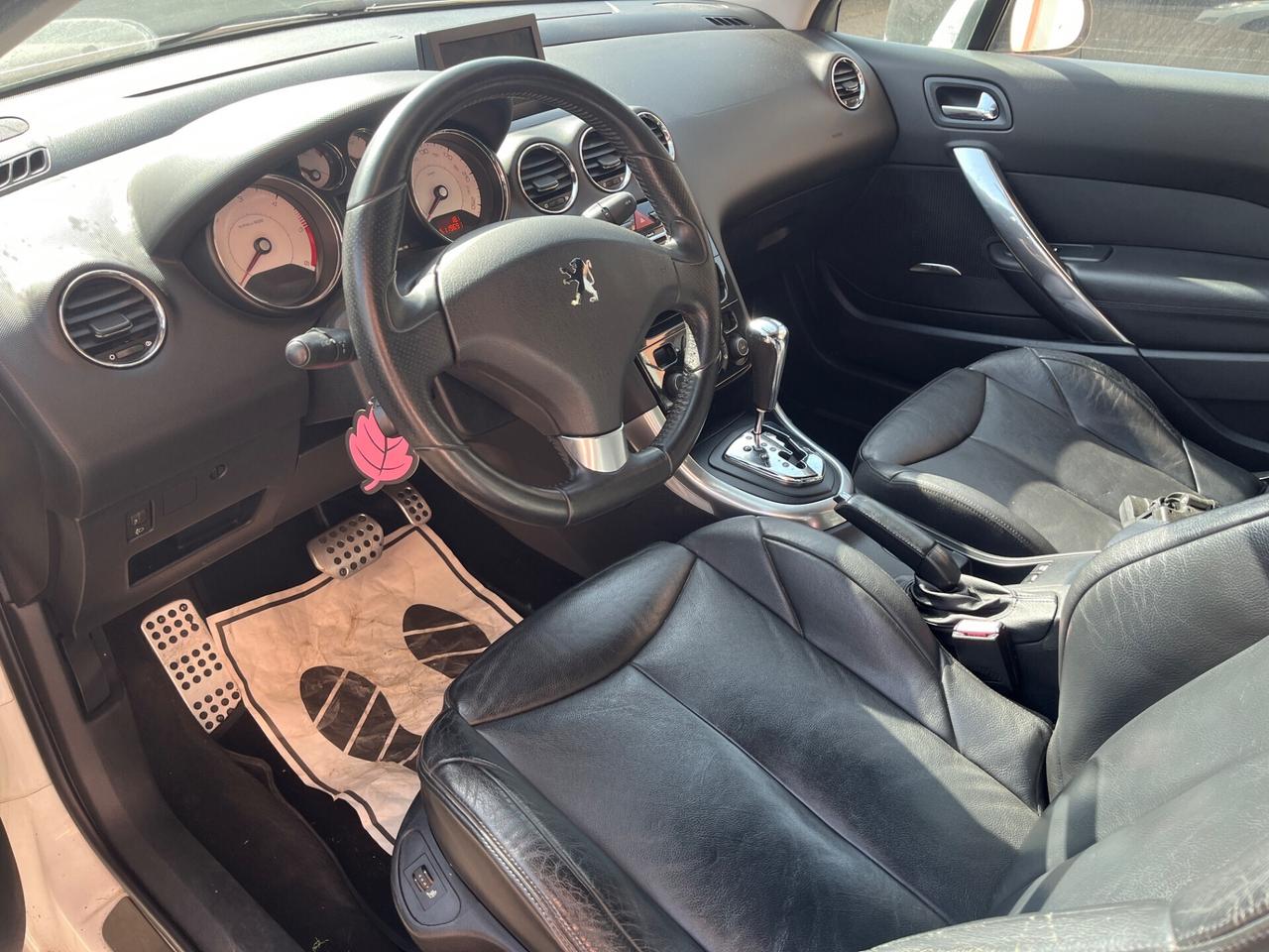 Peugeot 308 2.0 HDi 136CV CC aut. Féline