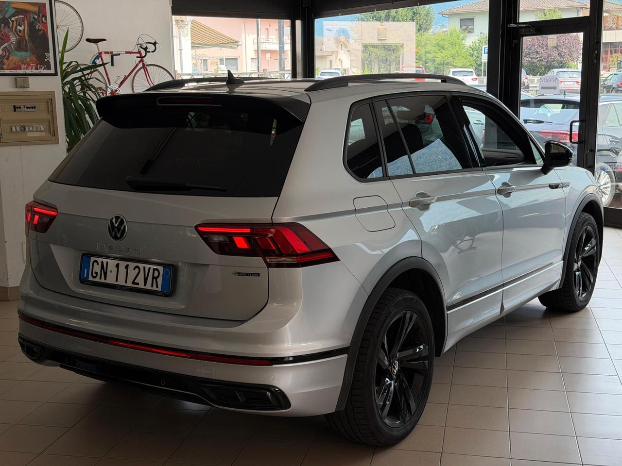 Volkswagen Tiguan 2.0cc tdi R-Line 4motion 150cv dsg Iva Esposta