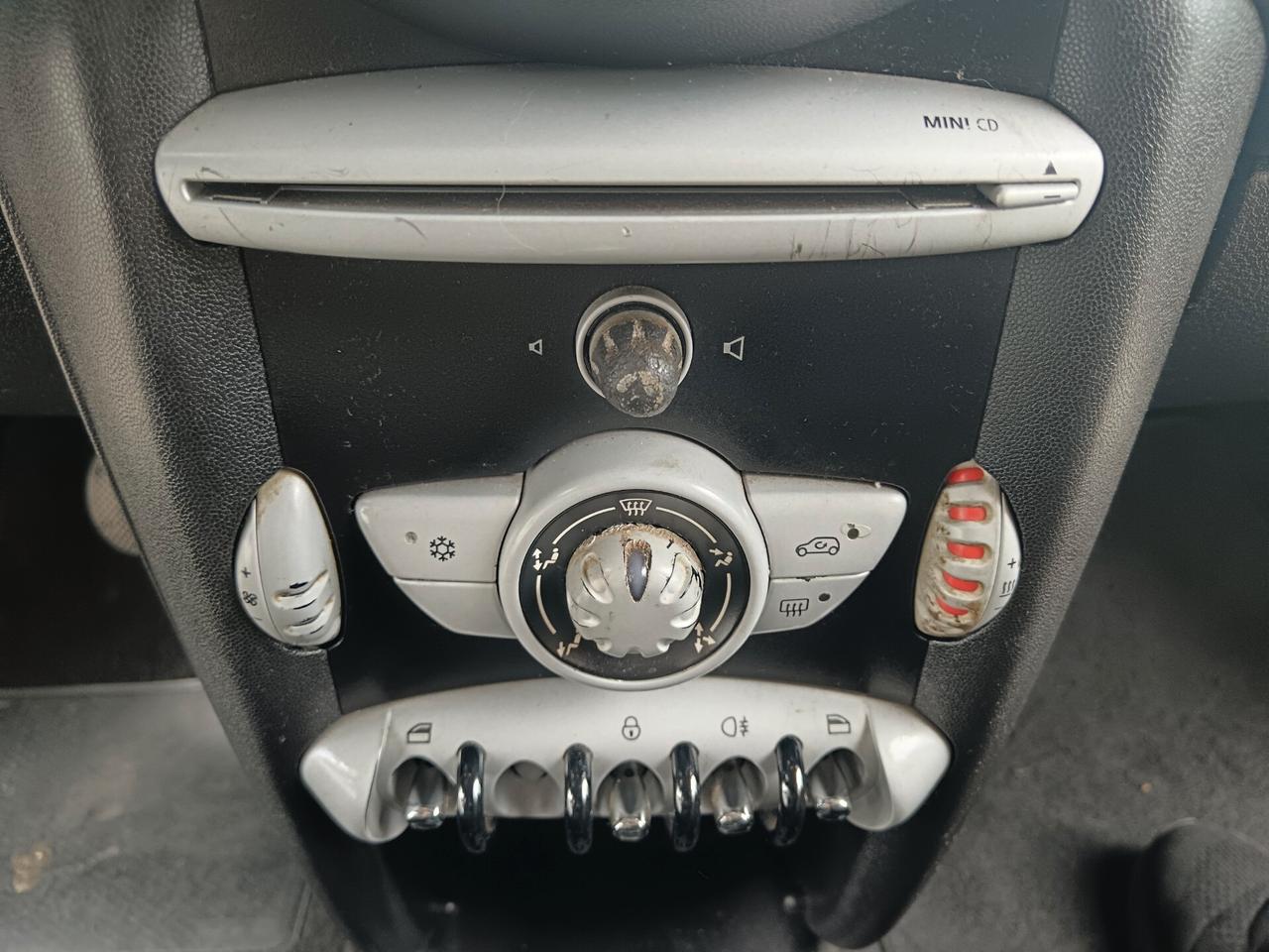 Mini 1.6 16V 109CV COOPER D - 2007
