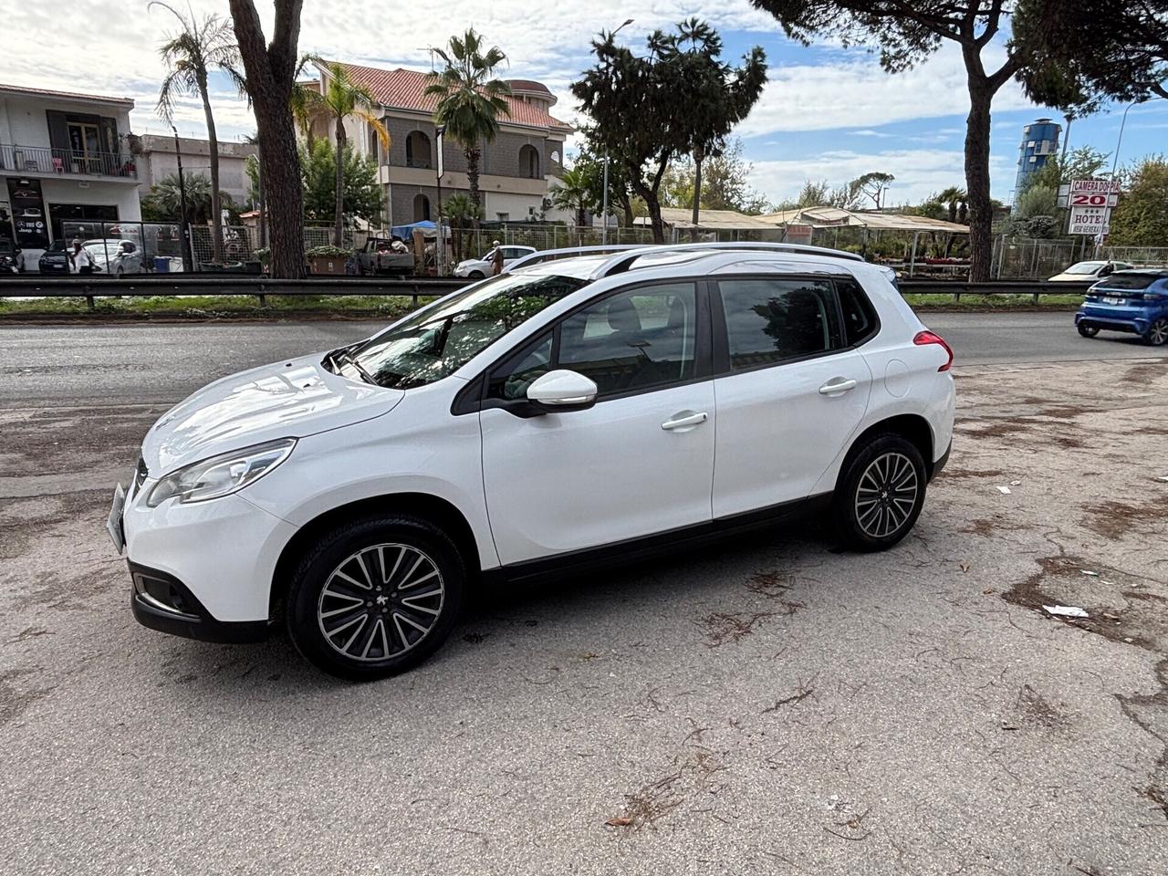 Peugeot 2008 PureTech 82 ETG5 S&S Allure