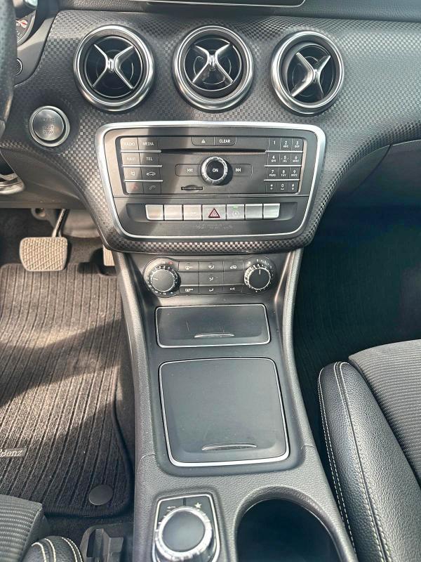 Mercedes A 180 D Premium 7G-DCT my16