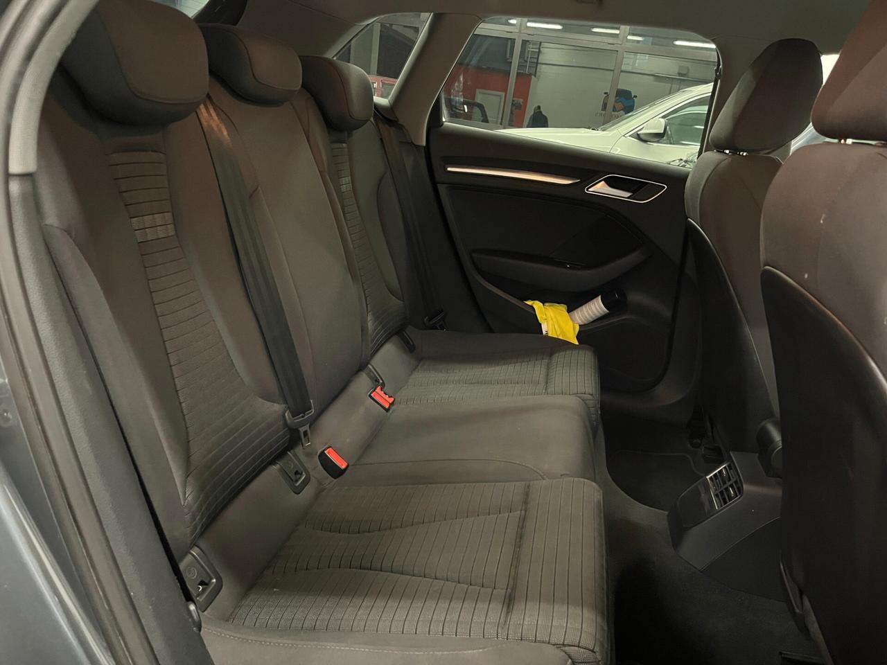 Audi A3 1.6 30 TDI 116 CV Sport