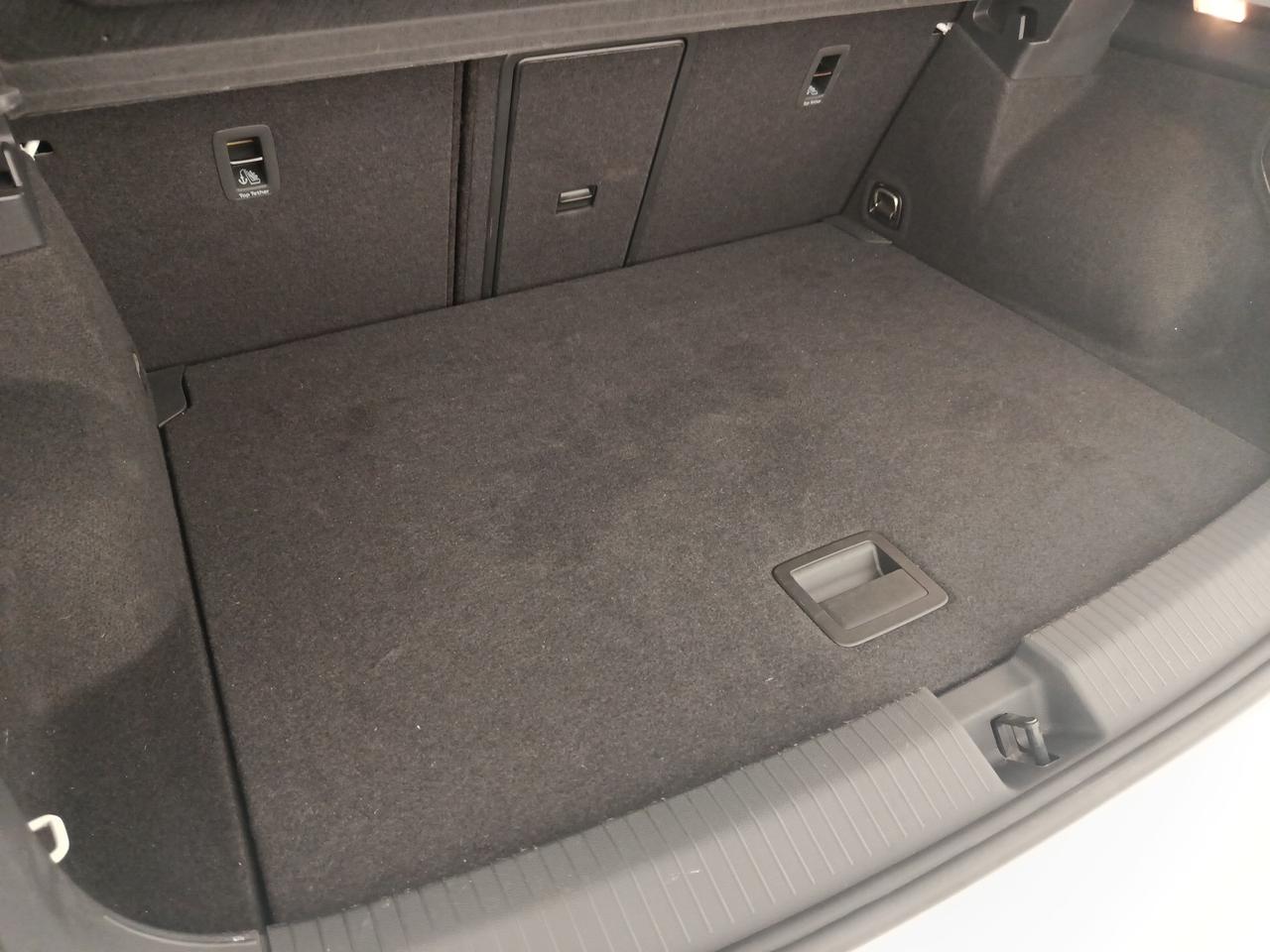 VOLKSWAGEN T-Roc - T-Roc 1.0 TSI Life