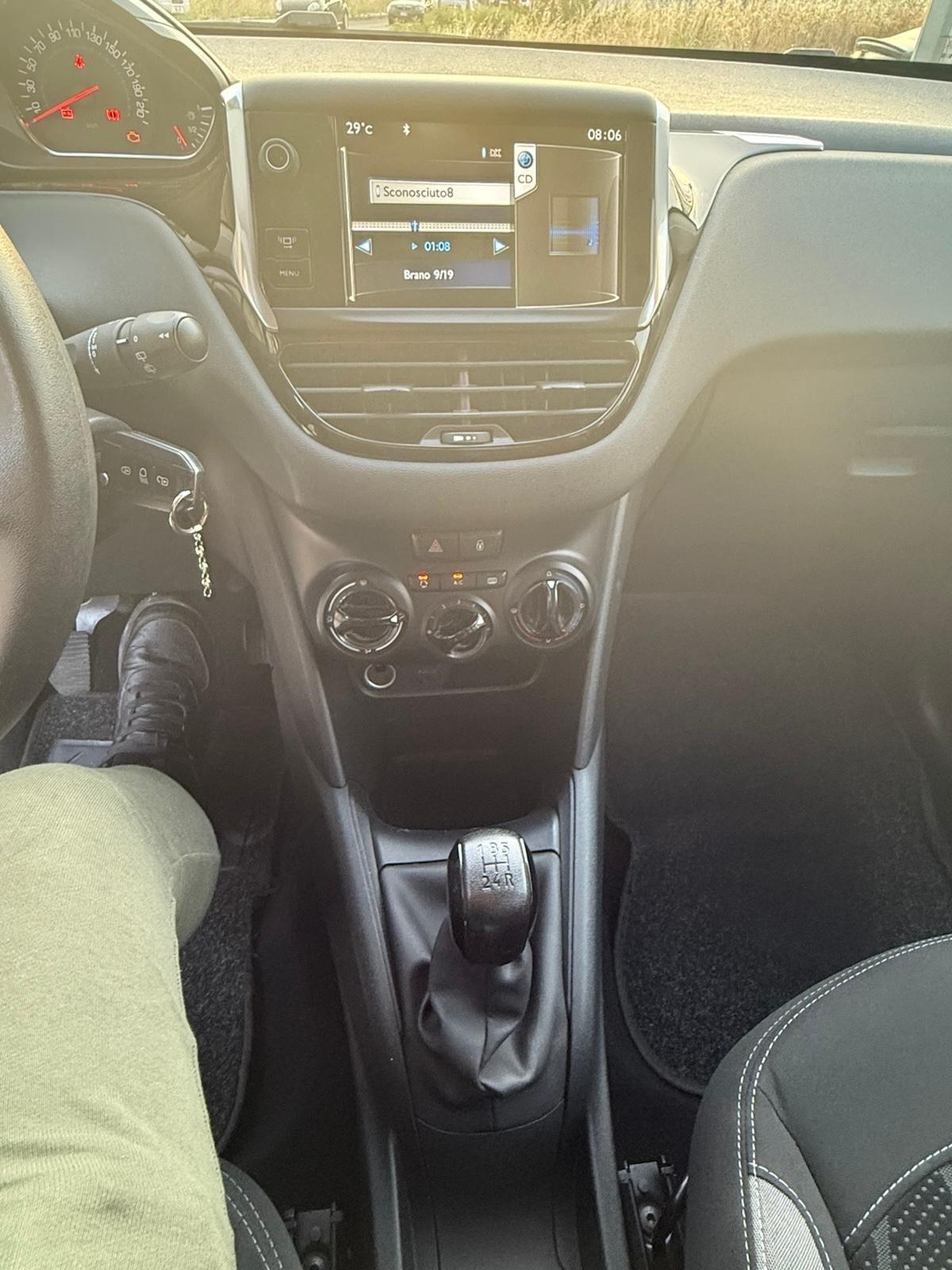 Peugeot 108 PureTech 82 5 porte Allure