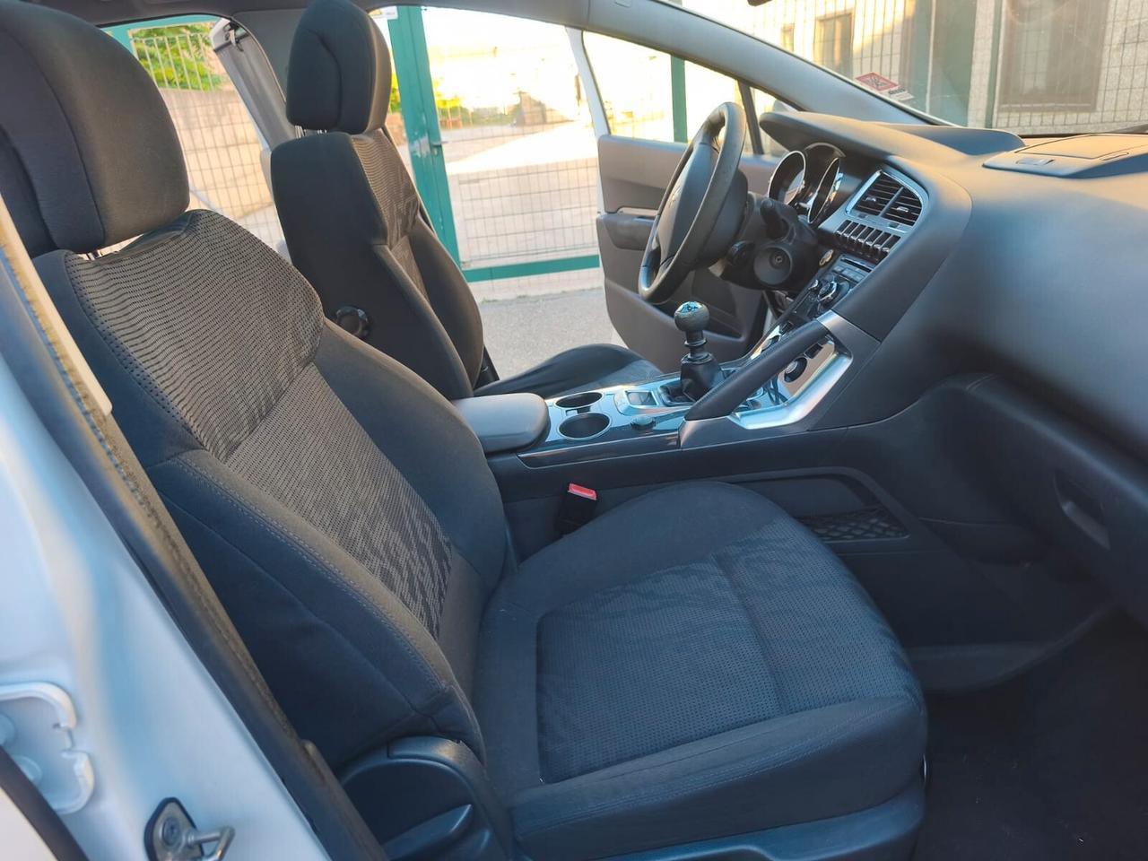 Peugeot 3008 2013---1.6 Diesel