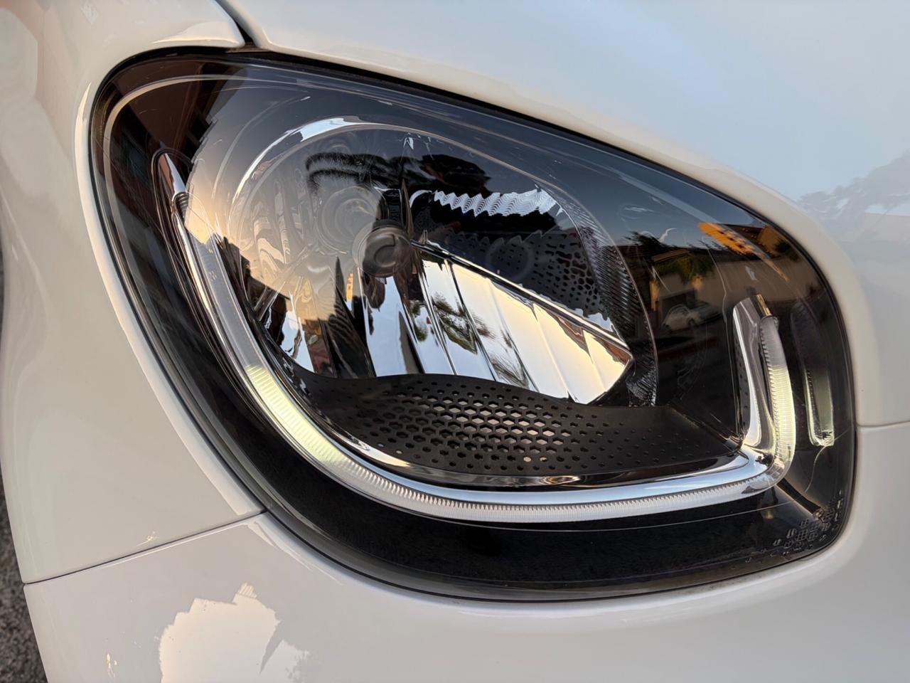 Smart ForTwo 1000 62 kW coupé passion
