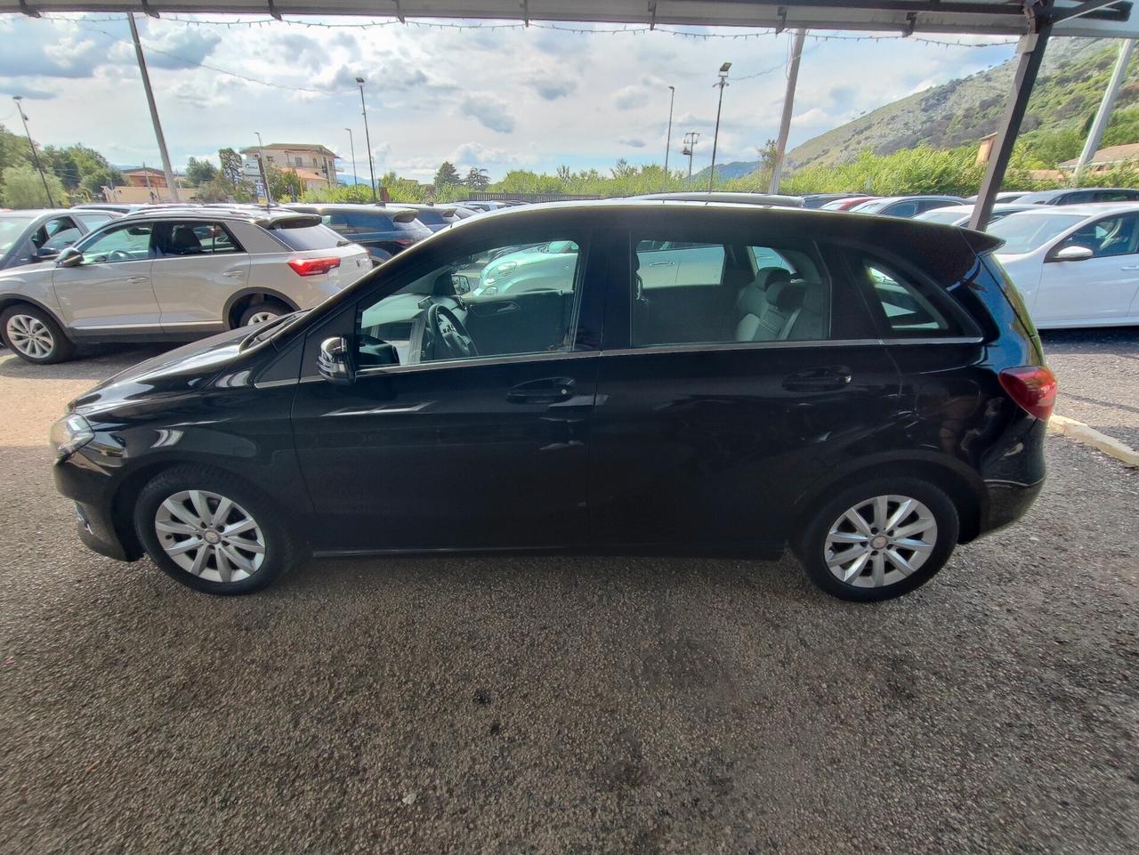 Mercedes-benz B 180 d Premium