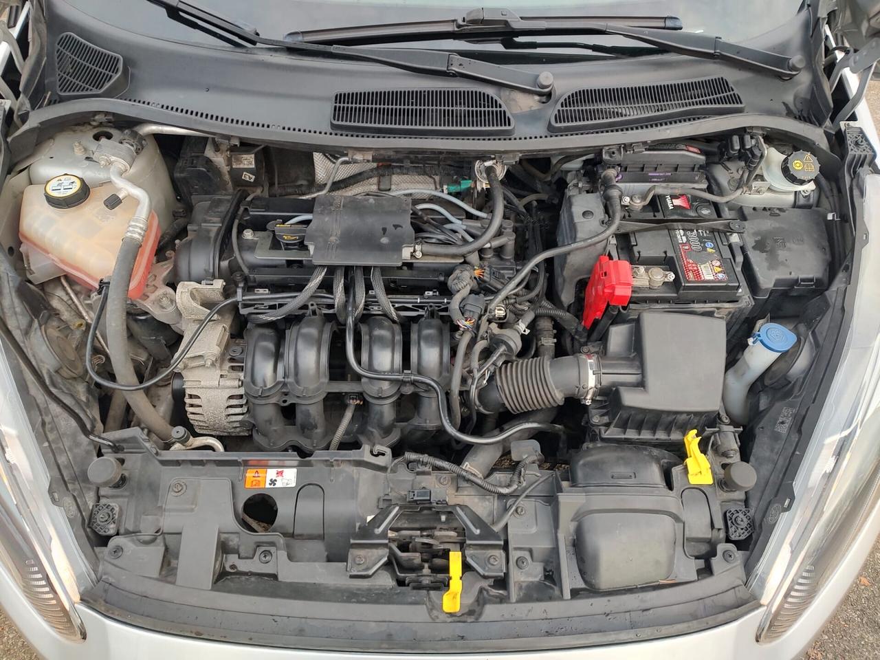 Ford Fiesta 1.4 5 porte Bz.- GPL Titanium, OK NEOPATENTATI, GARANZIA L.12 MESI