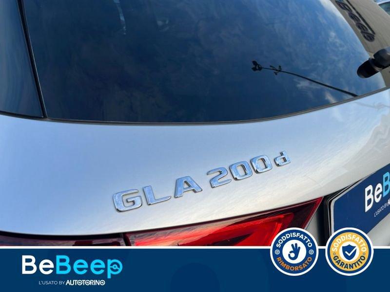 Mercedes-Benz GLA 200 D PREMIUM AUTO