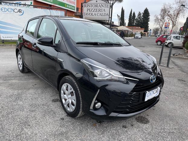 Toyota Yaris hybrid 5p Business