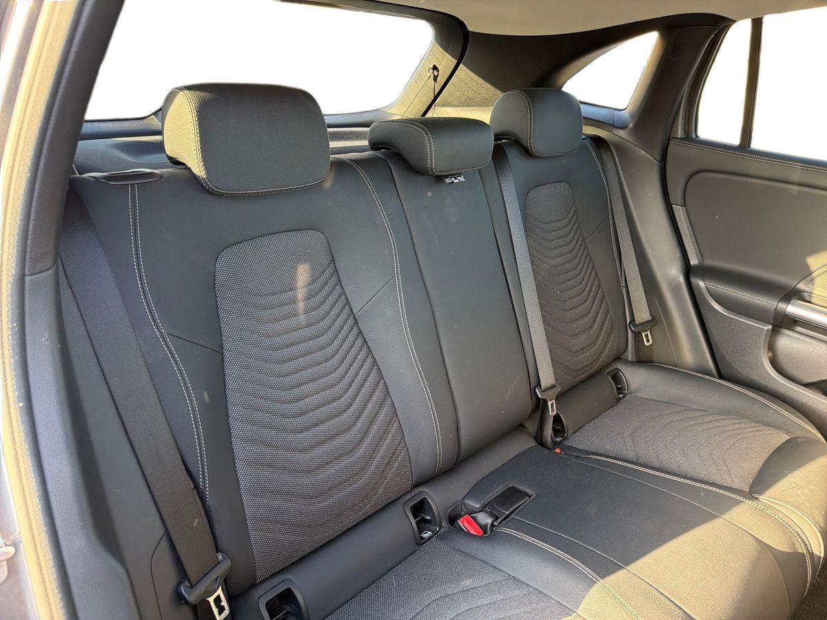 Mercedes-Benz GLA 180 Progressive Advanced Plus auto