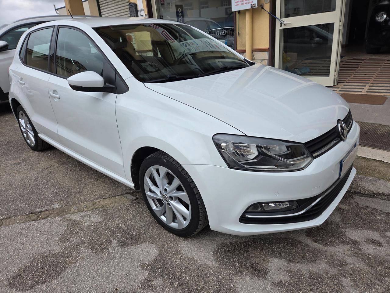 VW POLO ANNO 2014 RESTYLING KM 110000 CERTIFICATI