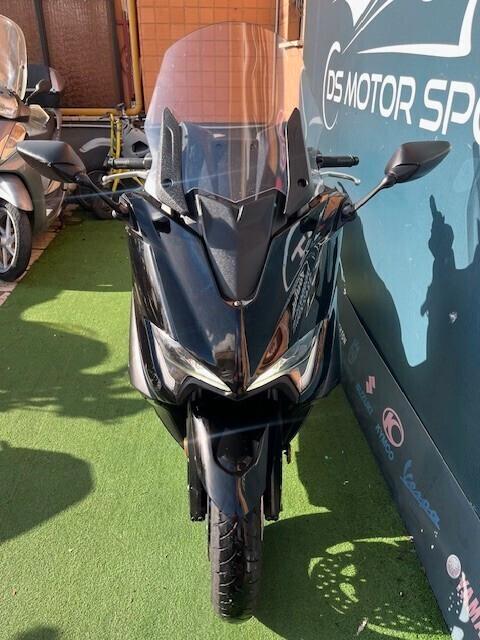 Yamaha TMAX 560 ABS SPORT GARANZIA PERMUTE FINANZIAMENTO
