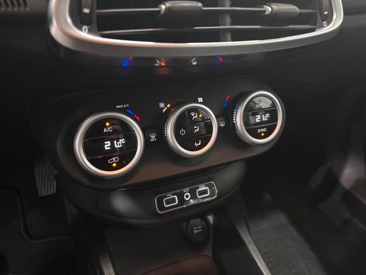 FIAT 500X 1.6 MJT LED-NAVI-RETRO