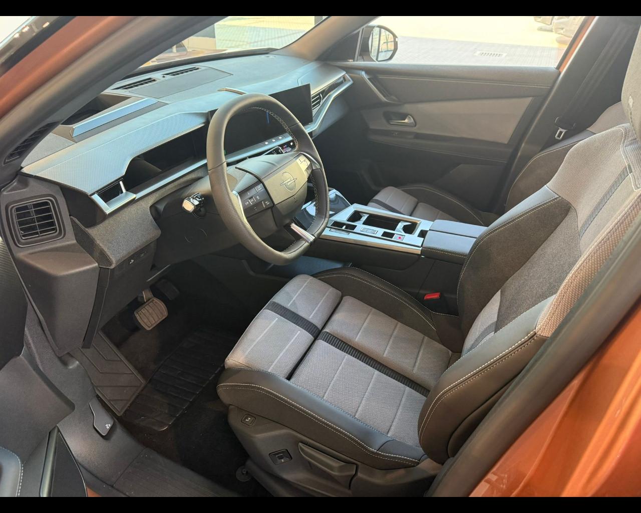 OPEL Nuovo Grandland GS Electric 213CV 520KM