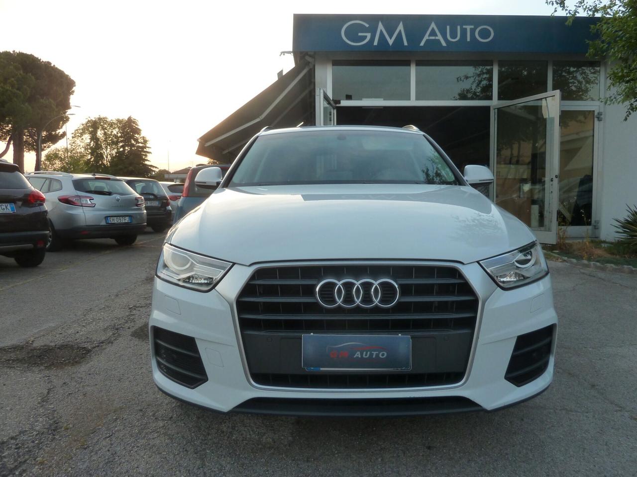 Audi Q3 2.0 TDI 150 CV Business