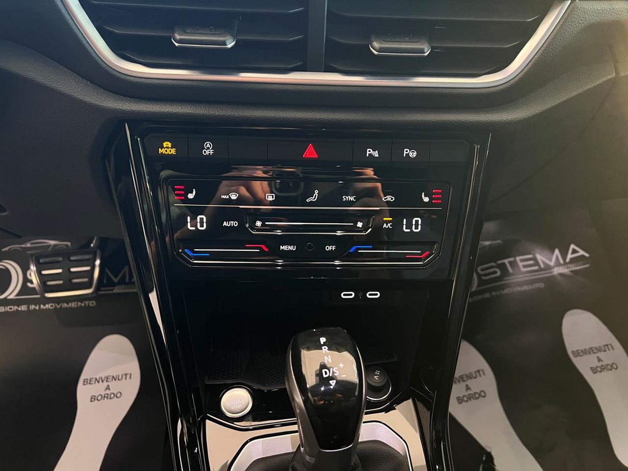 VOLKSWAGEN T-Roc 2022 1.5 tsi R-Line dsg - PARI AL NUOVO!