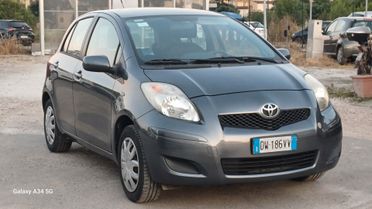 Yaris 1.0 5P Luxury pack Perfetta