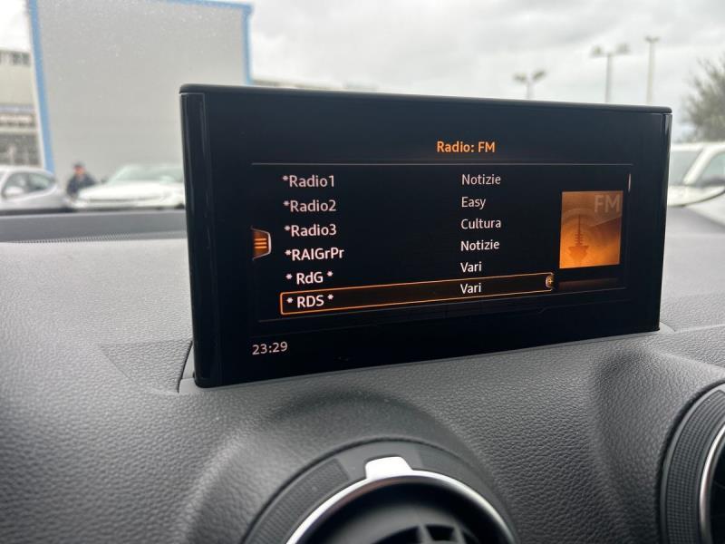 Audi Q2 35 2.0 TDI Business Plus S tronic