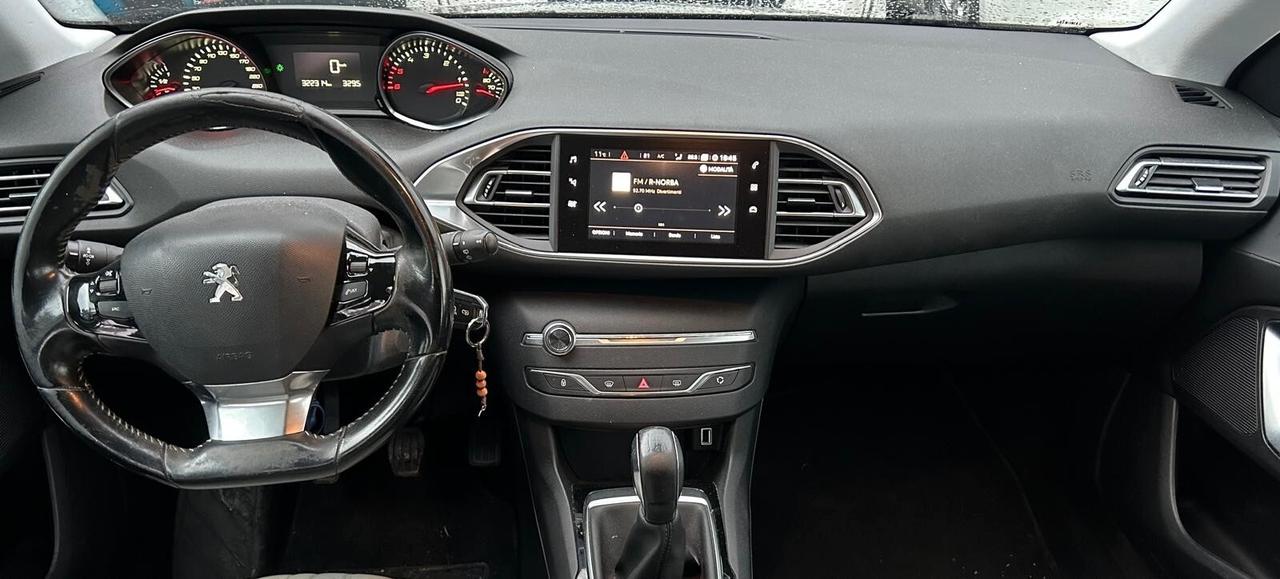 Peugeot 308 BlueHDi 100 S&S Business