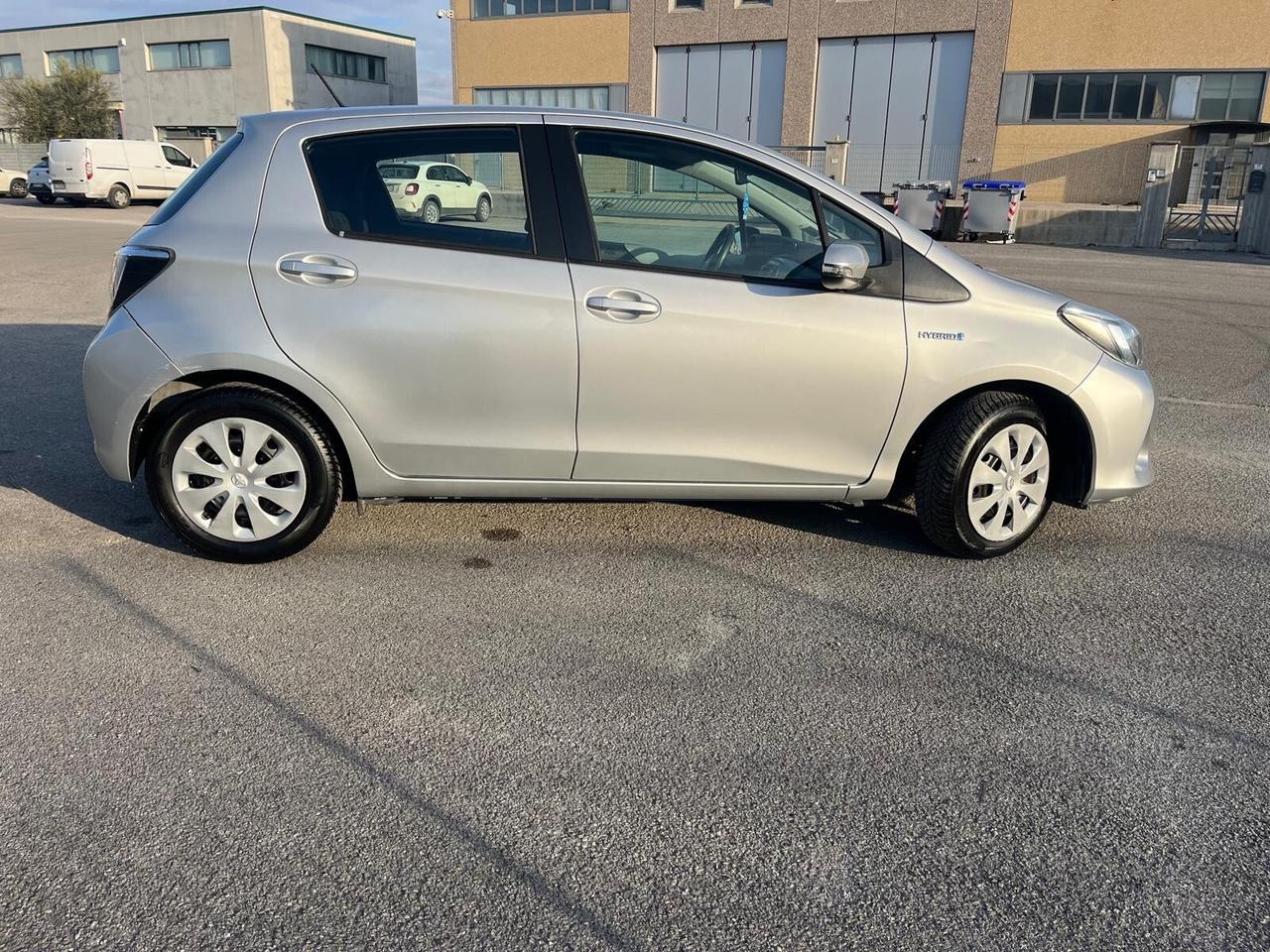 Toyota Yaris 1.5 Hybrid automatica 87000 km