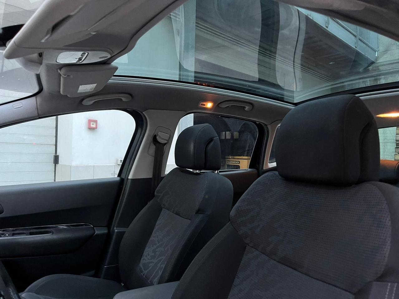 Peugeot 3008 1.6 HDi 110CV cambio robotizzato Outdoor