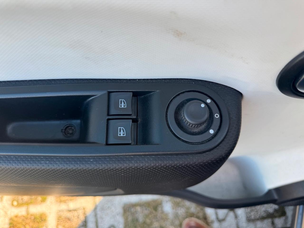 Renault Twingo 1.0cc SCe 65cv Equilibre