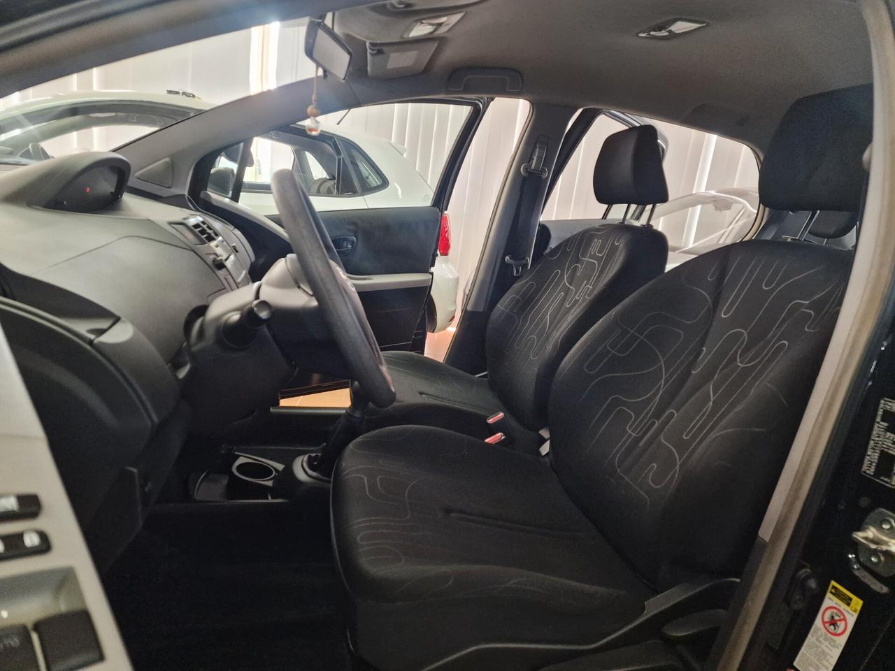 Toyota Yaris 1.0 5 porte Now, 102 mila chilometri