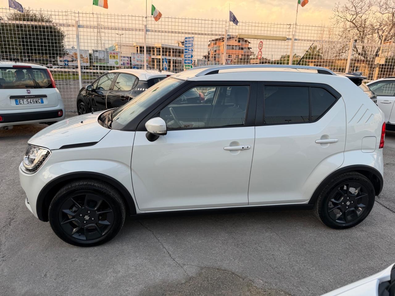 Suzuki Ignis 1.2 Hybrid Top
