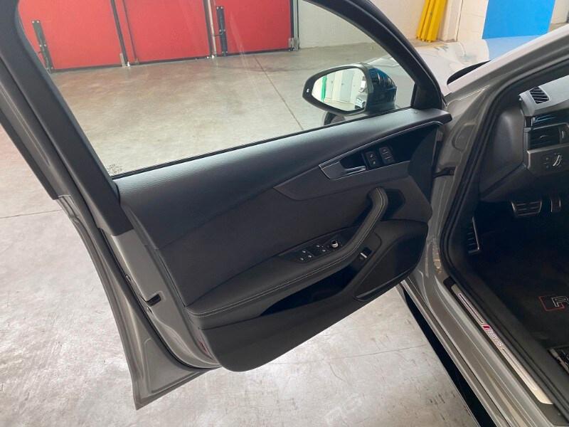 AUDI A4 5ª serie RS 4 Avant