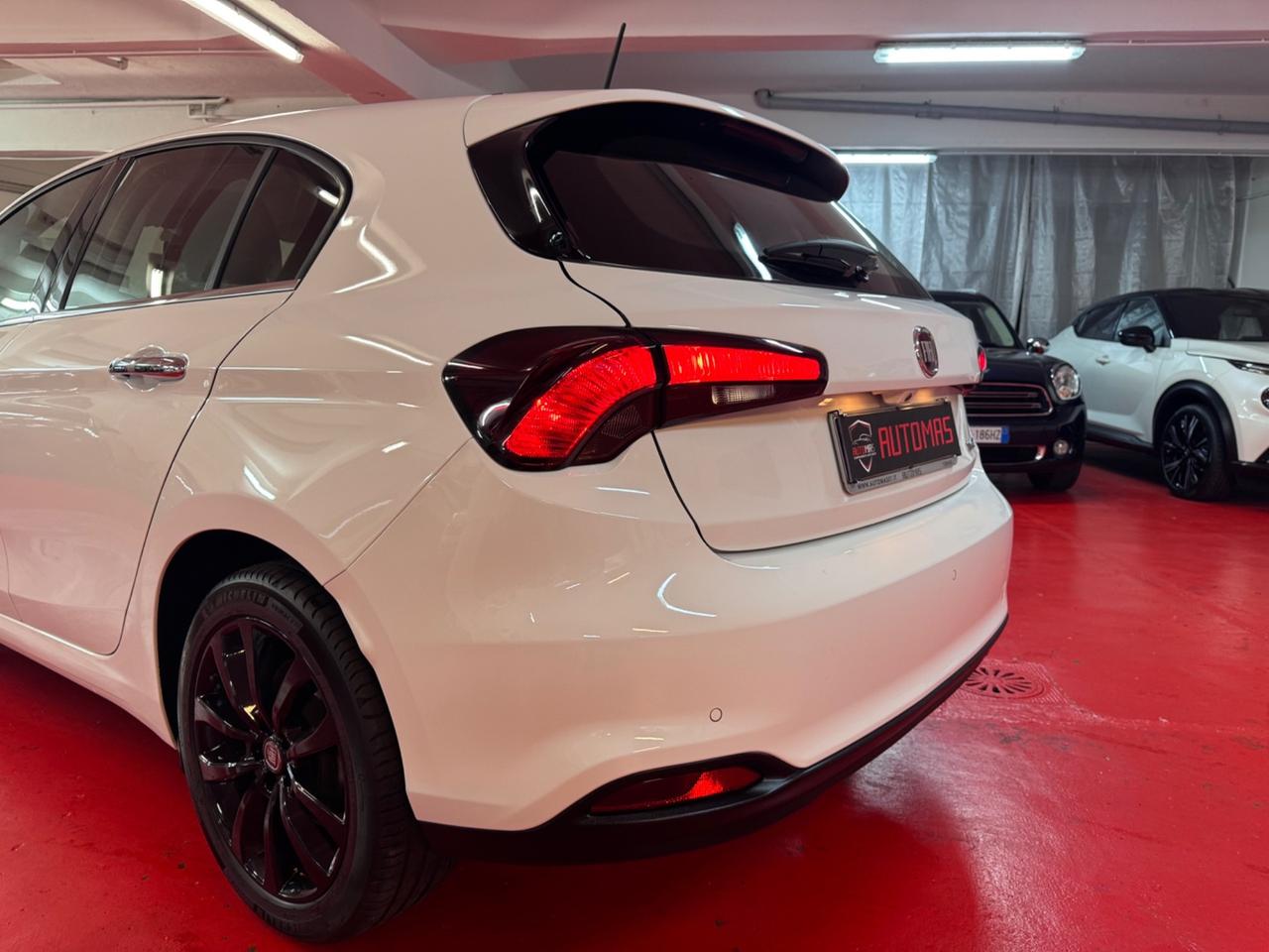 Fiat Tipo 1.6 Mjt S&S 5 porte Lounge FARI LED
