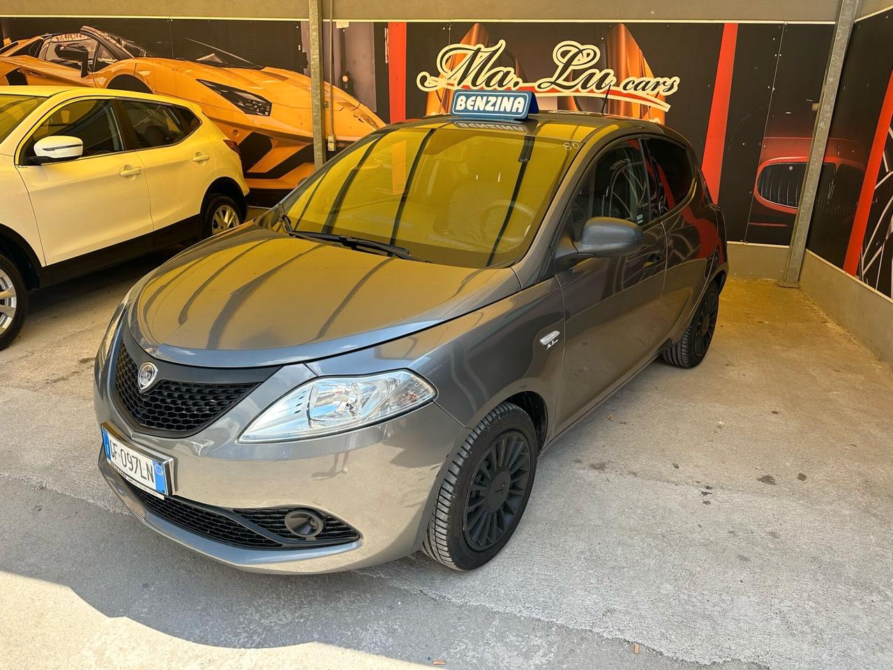 Lancia Ypsilon 1.0cc benzina/hybrid 12 mesi garanzia-2021