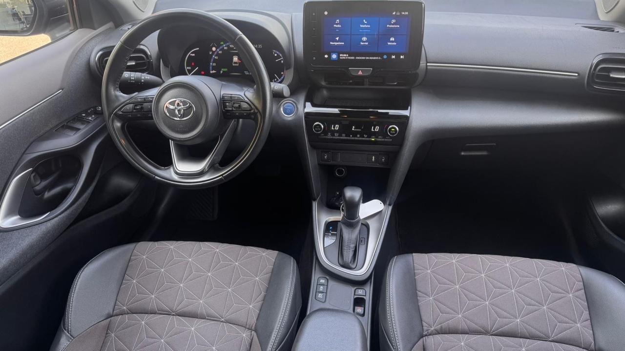 Toyota Yaris Cross 1.5 Hybrid 5p. E-CVT AWD-i Lounge