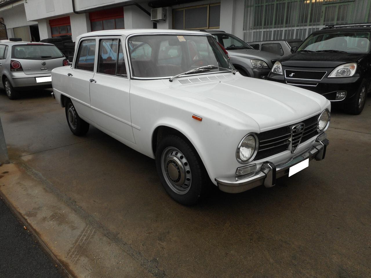 Alfa Romeo Giulia 1300 Ti