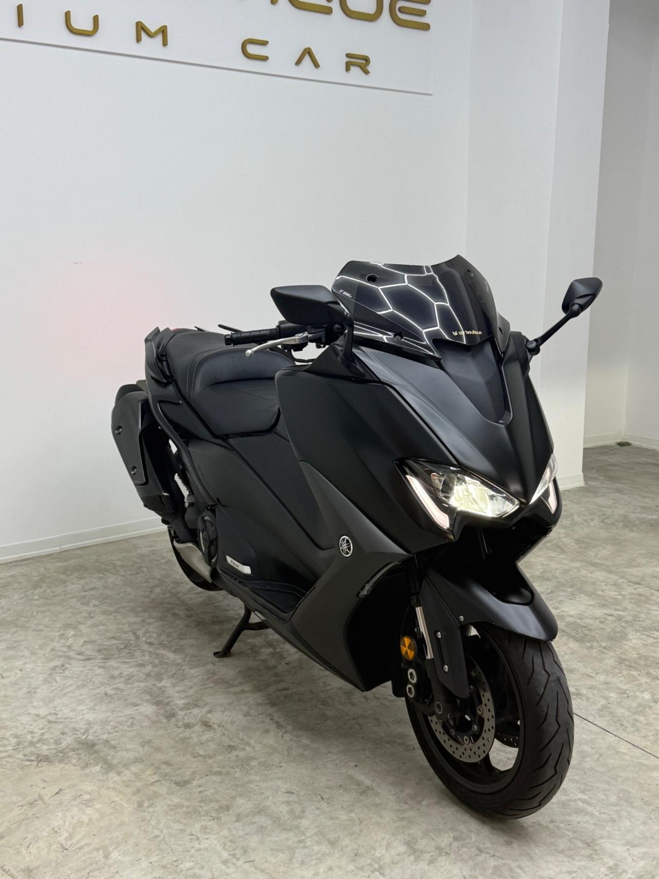 Yamaha TMAX 560