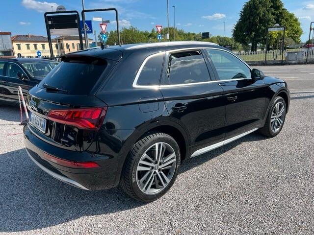 Audi Q5 35 2.0 tdi Business Sport quattro 163cv s-tronic